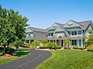 30405 Stonegate Dr, Franklin, MI 48025