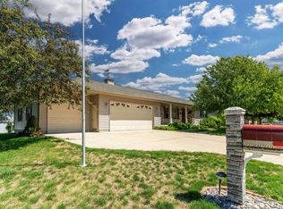 121 Eastgate Dr, Reinbeck, IA 50669