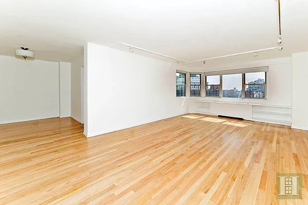 Rented by Halstead Real Estate | media 7