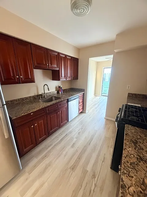 Building Photo - 19 Coriander Dr