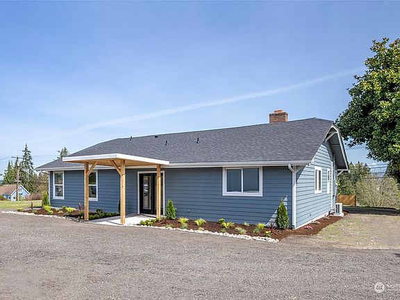 2nd image of 8914 Woodland Avenue E