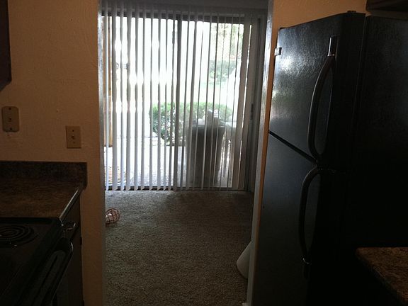 3rd image of 1530 Live Oak Dr APT 3C