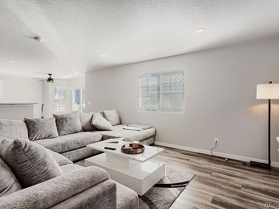 4th image of 28348 E 8th Avenue