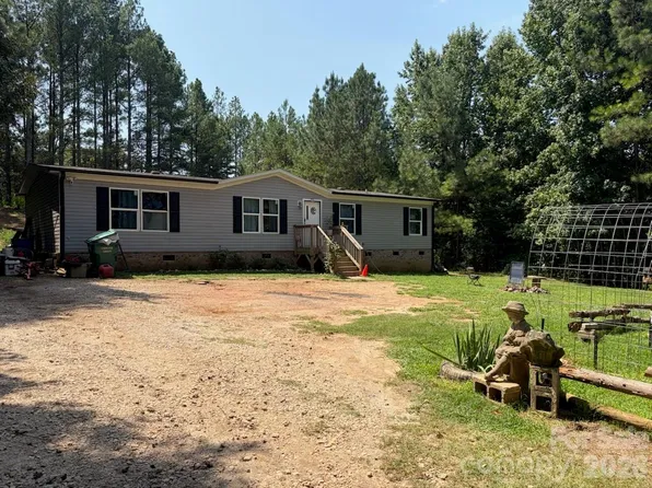 439 Hopewell Rd, Blacksburg, SC 29702