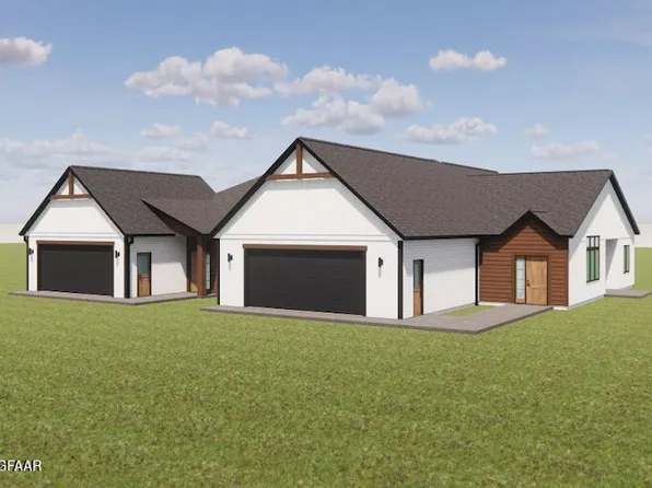 4041 Haven Ct, Grand Forks, ND 58201