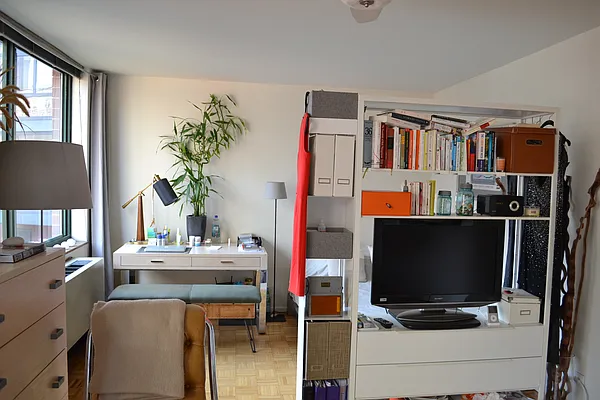 Rented by Tabak Real Estate | media 21