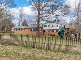 1700 Windsor Dr, High Point, NC 27262