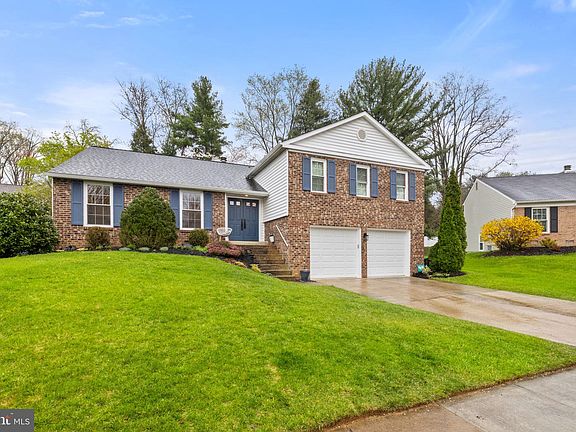 2nd image of 9933 Courthouse Woods Ct