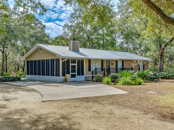 39 Aucilla St, Panacea, FL 32346