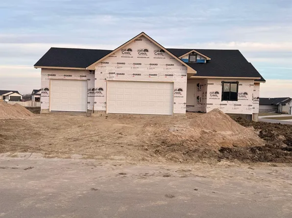 2153 S Chateau Ct, Wichita, KS 67207