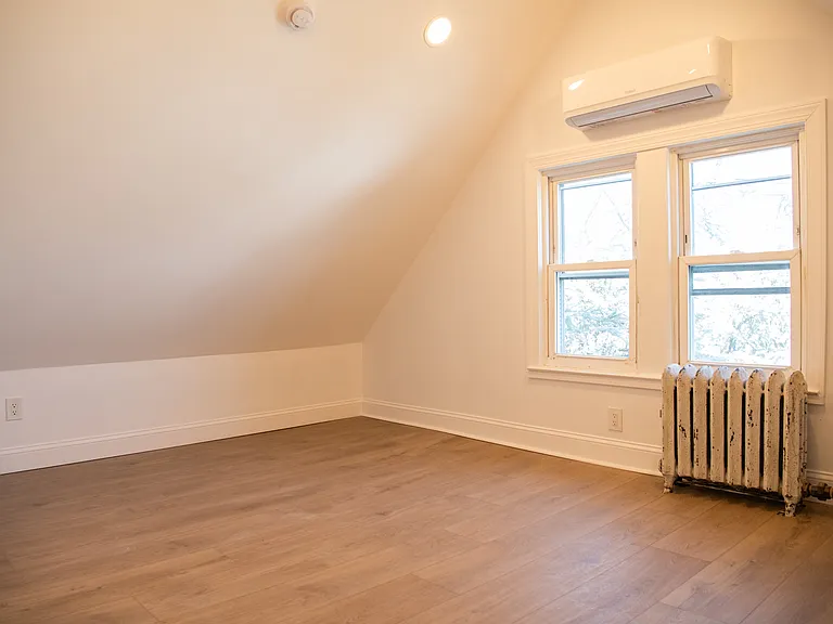 46 Garden Pl #2 — Photo 21