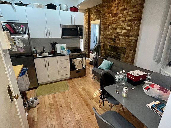 3rd image of 521 E 12th St APT 3