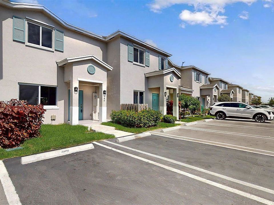 1st image of 388 NW 12th Pl