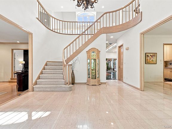 2nd image of 9 Swan Place