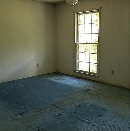 4th image of 11521 Live Oak Dr