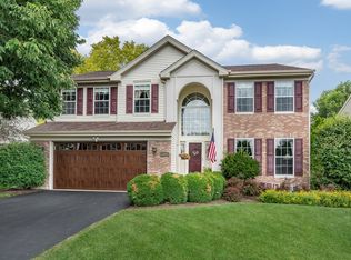 204 Angela Cir, Oswego, IL 60543