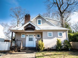 17 Glamford Avenue, Port Washington, NY 11050