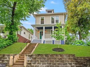 2233 R St SE, Washington, DC 20020