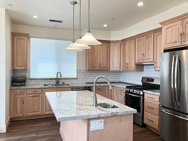 Must See - Coffey Park 3 Bedroom Home — Photo 4