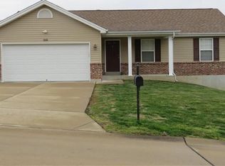 1531 Dorie Ct, Fenton, MO 63026