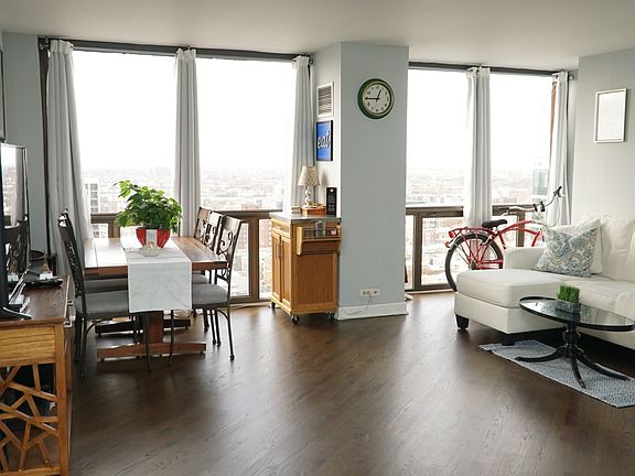 2nd image of 4343 N Clarendon Ave APT 2317