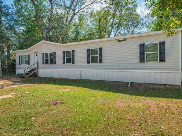 21418 Tuscarora Ave, Florala, AL 36442