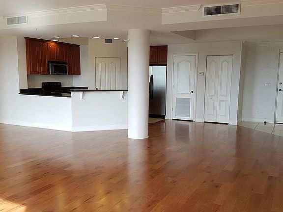 2nd image of 750 4th Ave S Ste 407