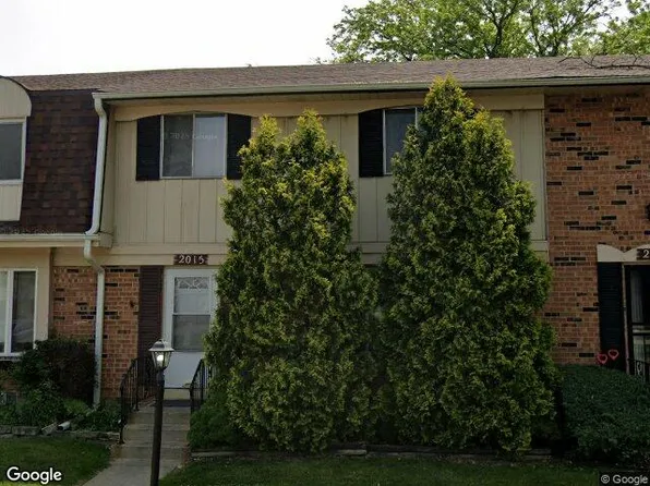 2015 Richton Pl, Richton Park, IL 60471