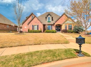 909 Shady Glen Cir, Edmond, OK 73025
