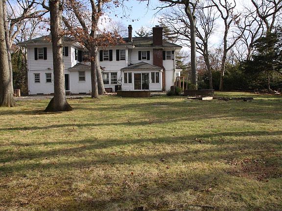 2nd image of 220 Ocean Ave