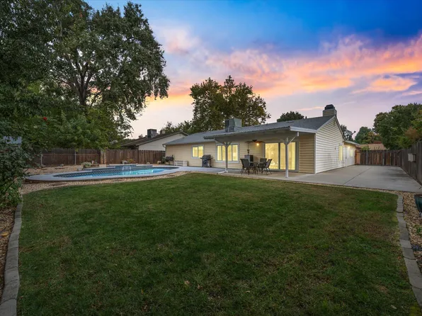 7078 Creekside St, Redding, CA 96001