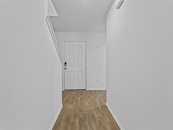 4th image of 177 Bardwell Way