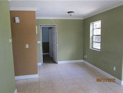 2nd image of 5257 NE 16th Ave