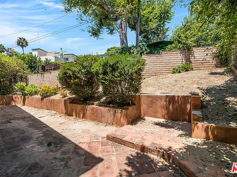10645 Chiquita St — Photo 33
