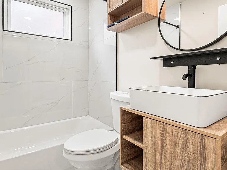 636 Arthur St #1 — Photo 21