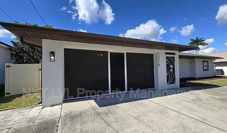 5316 SW 8th Ct — Photo 23