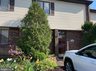 8 Concord Pl, Hatboro, PA 19040