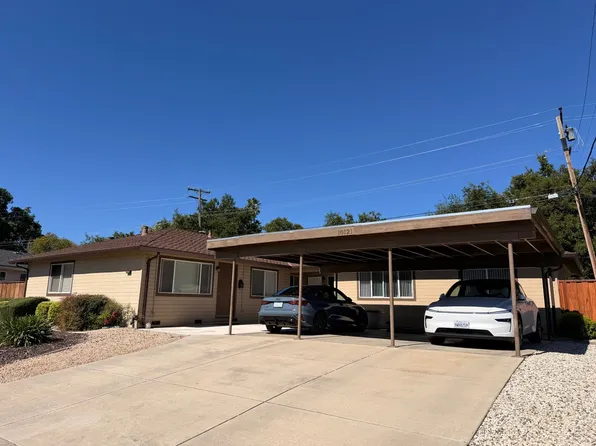 EBN T 10121, 10121 Craft Dr APT B, Cupertino, CA 95014