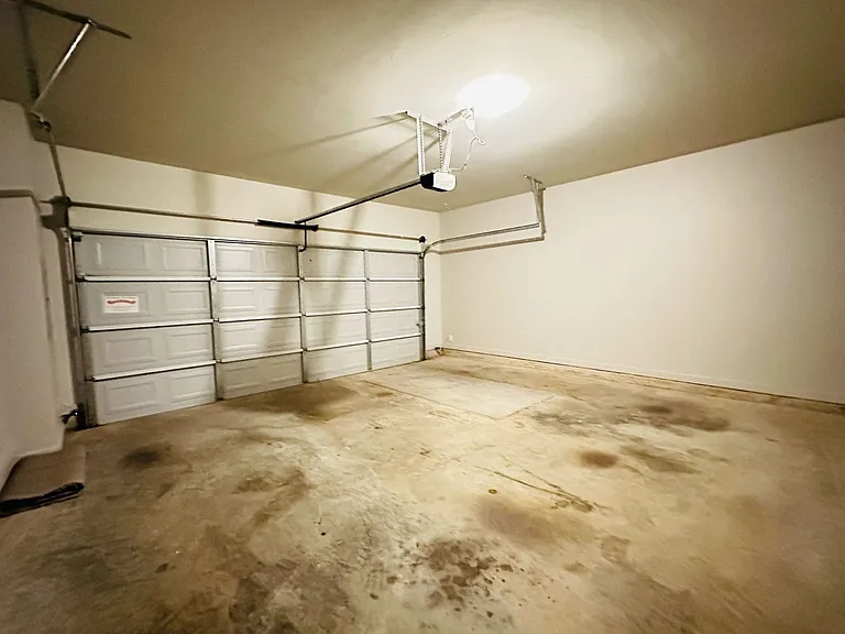 2116 Camino Del Plaza Ln — Photo 36