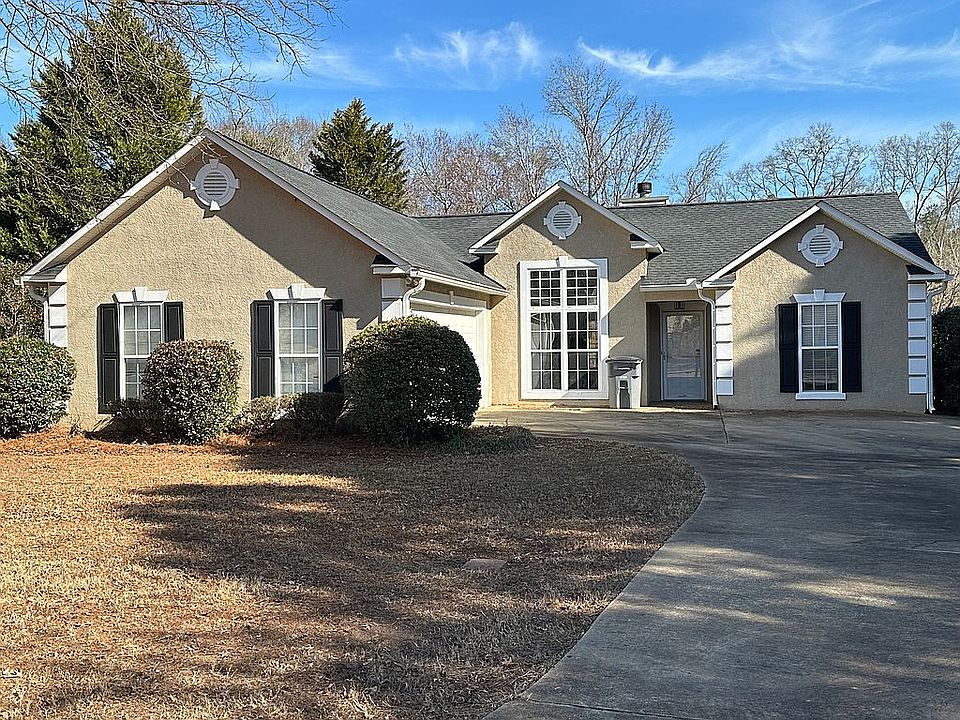 1st image of 311 Creekside Dr