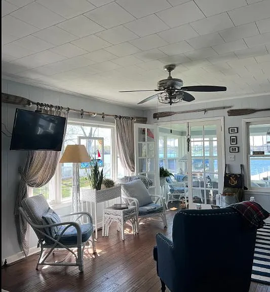 2821 Alpine Ln — Photo 9