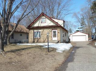 6076 Upper 51st St N, Oakdale, MN 55128