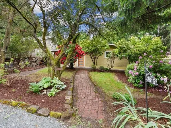 3815 NE 113th St, Seattle, WA 98125