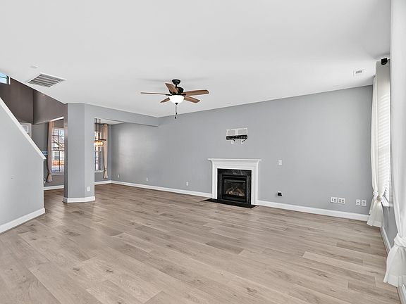 3rd image of 3325 Lacewing Dr