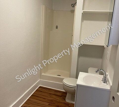 4th image of 216 N 33rd St APT 1