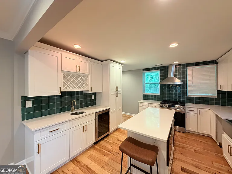 1894 North Ave NW — Photo 9