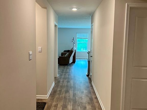 2nd image of 1466 Fleming Dr