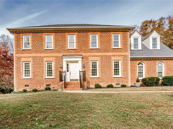 4712 Rieves Pond Dr, Chester, VA 23831