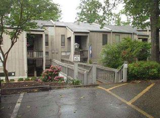 10320 Iron Mill Rd, North Chesterfield, VA 23235