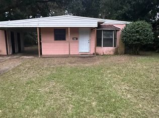 121 W Garfield Dr, Pensacola, FL 32505